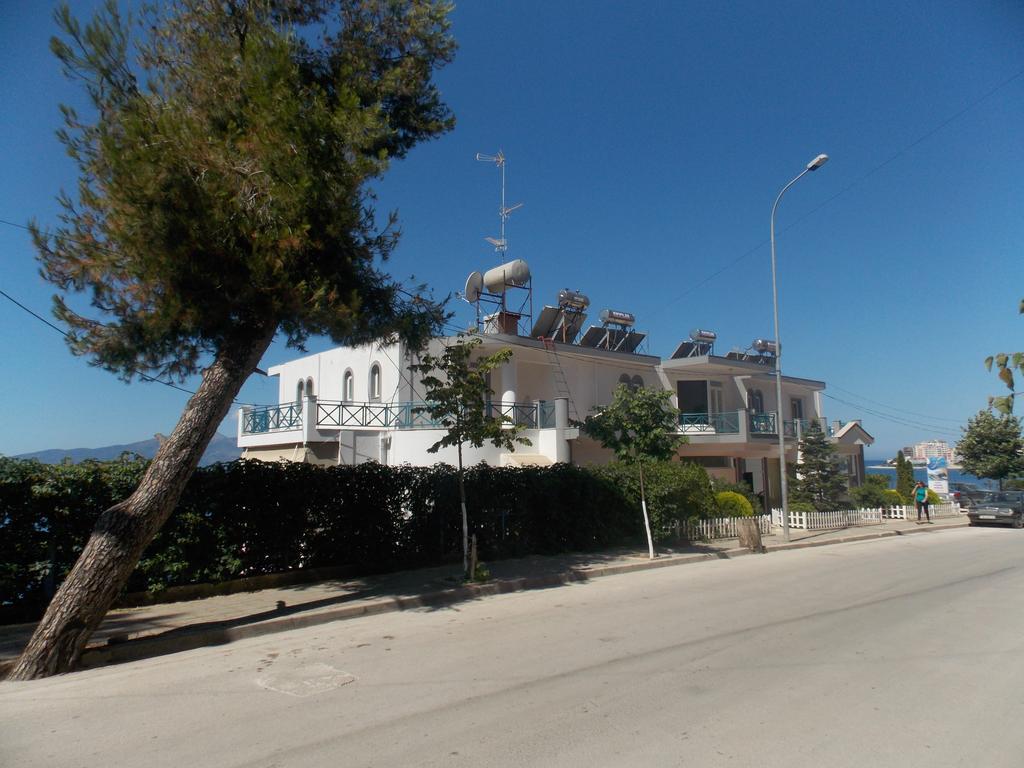 Hotel Maestral Saranda Extérieur photo